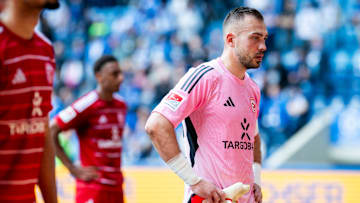 Der leere Blick von Kapitän Florian Kastenmeier steht wohl bezeichnend für einen gesamten Verein