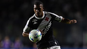 Equipe da Premier League tem interesse em Rayan, do Vasco da Gama Equipe da Premier League tem interesse em Rayan, do Vasco da Gama