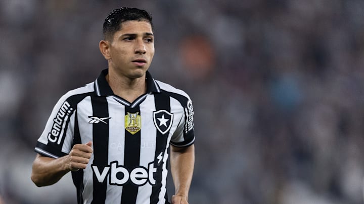 Botafogo tenta embalar de vez no Brasileirão Botafogo tenta embalar de vez no Brasileirão