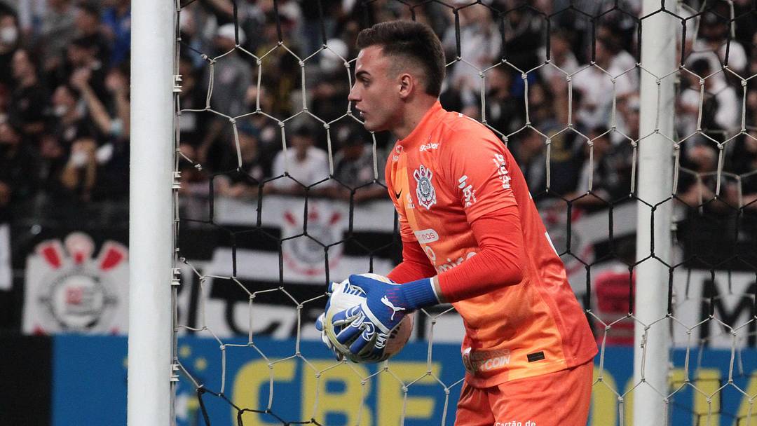 Matheus Donelli merece a titularidade no gol do Timão
