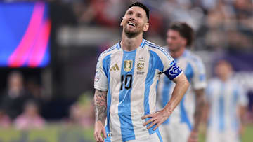 Lionel Messi está fora da lista de convocados
