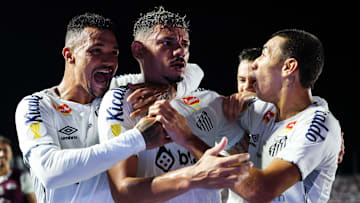 O Santos ainda busca confirmar presença no mata-mata do Paulistão
