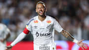 Em boa forma, Neymar deve começar jogando mais uma partida do Santos 
