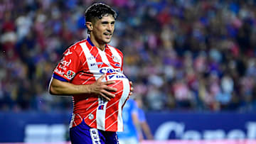 De acuerdo con ESPN, el pivote Javier Güemez no renovaría contrato con el Atlético San Luis y entre los interesados en sus servicios estarían Santos Laguna y Xolos.