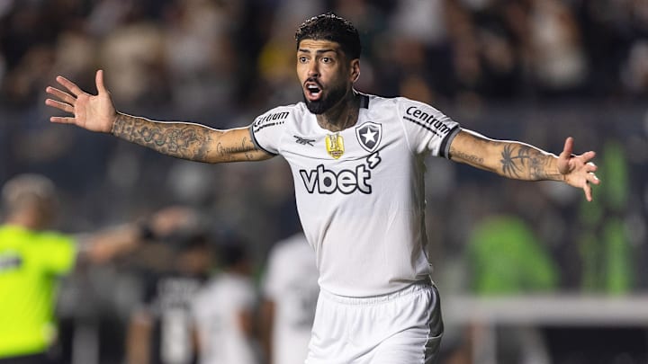 Alexander Barboza é um dos principais destaques do atual plantel do Botafogo