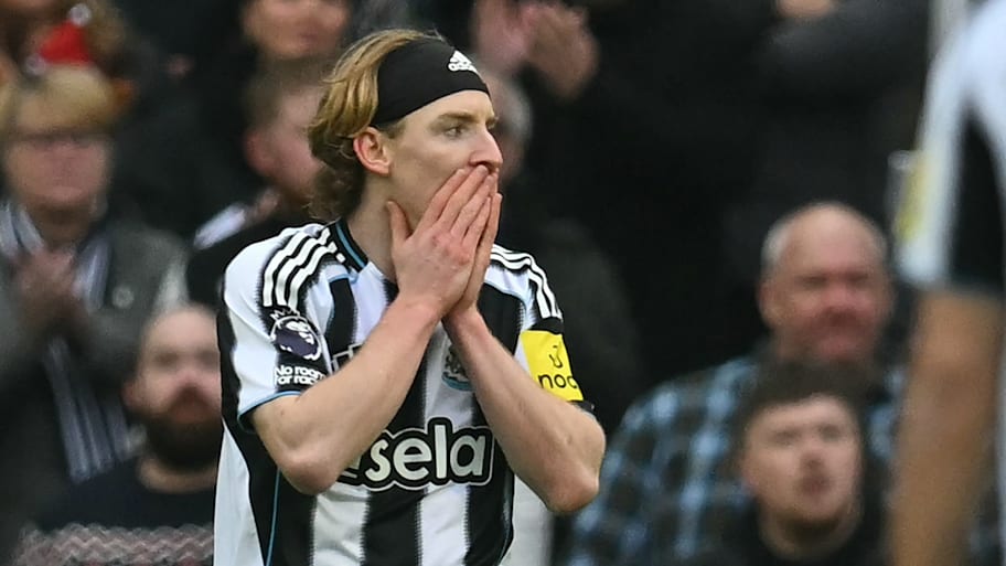 Anthony Gordon looking disappointed.