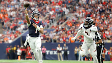 A battle between two of the leagues best defenses will take place in the Lone Star State this Sunday, as the Denver Broncos visit the Houston Texans 