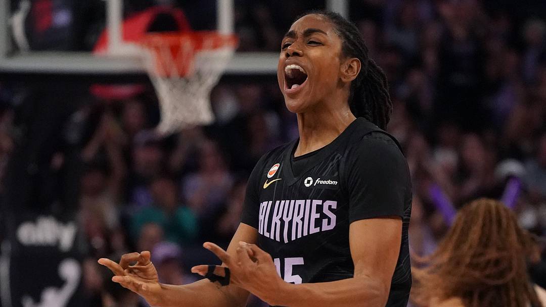 Jun 28, 2026; San Francisco, California, USA; Golden State Valkyries guard Tiffany Hayes (15) celebrates after scoring against the New York Liberty during the fourth quarter at Chase Center. Mandatory Credit: David Gonzales-Imagn Images Jun 28, 2026; San Francisco, California, USA; Golden State Valkyries guard Tiffany Hayes (15) celebrates after scoring against the New York Liberty during the fourth quarter at Chase Center. Mandatory Credit: David Gonzales-Imagn Images