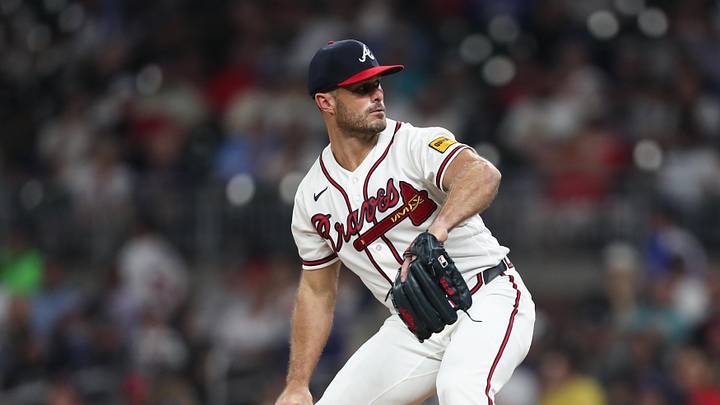 Apr 14, 2026; Cumberland, Georgia, USA; Atlanta Braves pitcher Tyler Kinley (45) throws against the Miami Marlins in the seventh inning at Truist Park. Mandatory Credit: Mady Mertens-Imagn Images