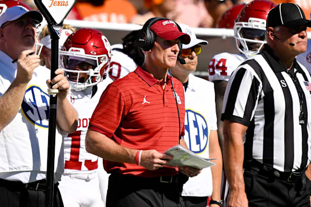 Oklahoma Sooners head coach Brent Venables