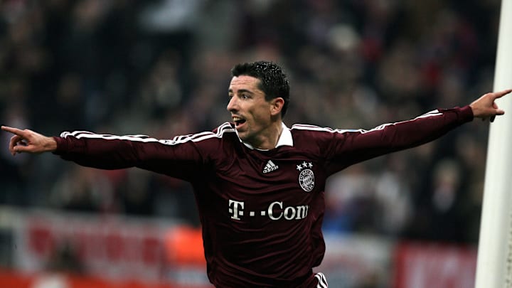 Bayern Munich's Dutch striker Roy Makaay