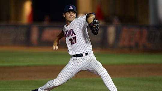 Dawson Netz has signed a free agent contract with the Chicago Cubs of Major League Baseball. He had been working with the Arizona pitching staff.