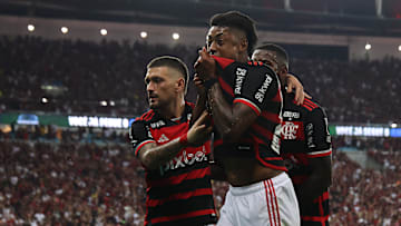 Bruno Henrique volta ao XI inicial do Flamengo no Fla-Flu