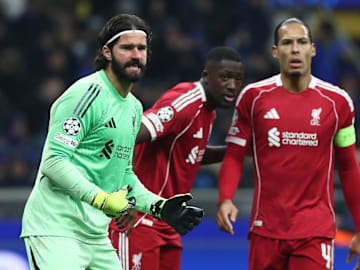 Alisson Becker (li.) spielt bereits seit 2018 für den FC Liverpool