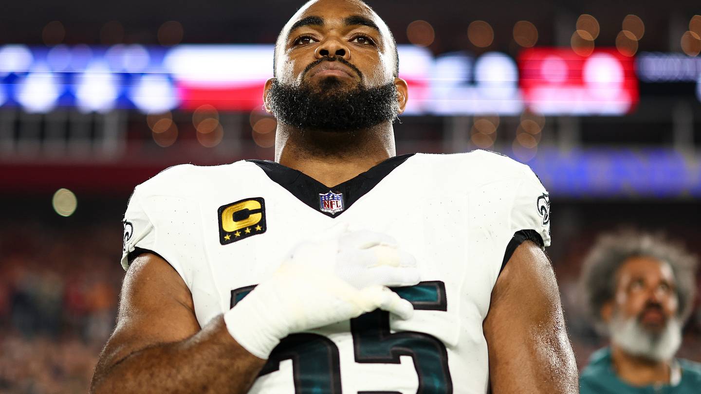 Eagles star Brandon Graham finally has his MVP trophy - Vimarsana News