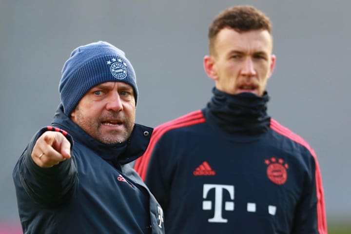 Hansi Flick (left) and Ivan Perišić in Bayern Munich training.