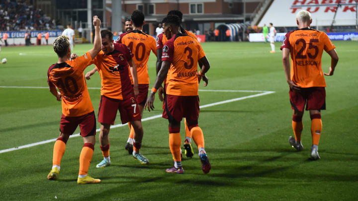 Galatasaray oyuncularının gol sevinci Galatasaray oyuncularının gol sevinci