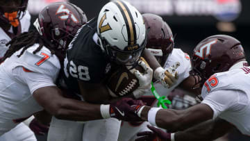 Vanderbilt’s Sedrick Alexander runs the ball during Saturday’s game between Vanderbilt and Virginia Tech at FirstBank Stadium in Nashville , Tenn., Saturday, Aug. 31, 2024.