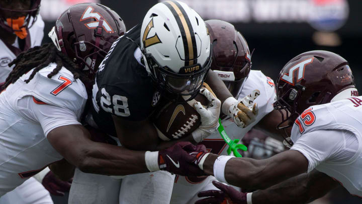 Vanderbilt’s Sedrick Alexander runs the ball during Saturday’s game between Vanderbilt and Virginia Tech at FirstBank Stadium in Nashville , Tenn., Saturday, Aug. 31, 2024.