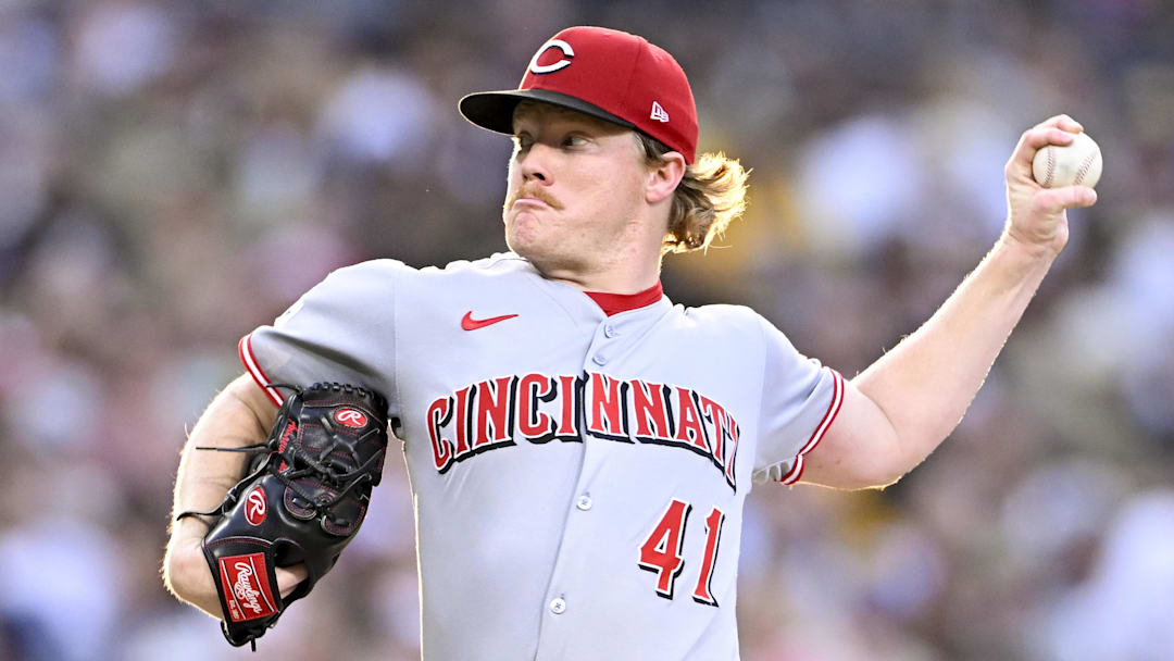 Cincinnati Reds starting pitcher Andrew Abbott (41) 