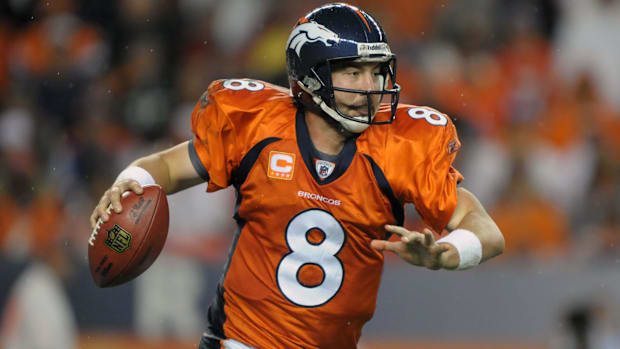 Denver Broncos, Kyle Orton (8) in the match against the match against the Oakland Raiders at Authority Field sports in Mile High.