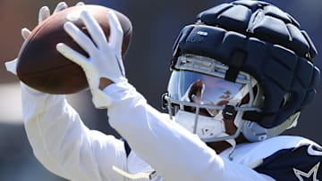  Dallas Cowboys running back Deuce Vaughn (42) makes a catch during training camp at the River Ridge Playing Fields in Oxnard, California. 