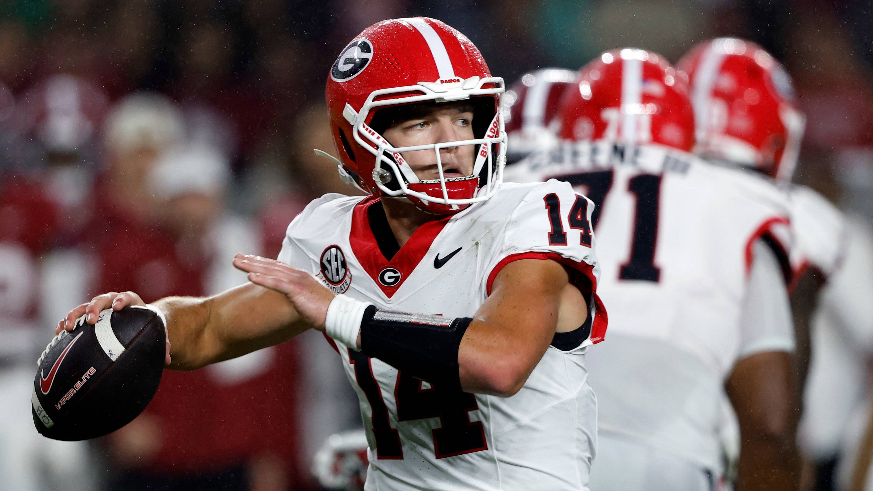 College football rankings: Projected AP Top 25 after Georgia downs Alabama, Texas, Oregon, Florida and LSU upset