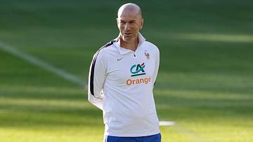 Zinedine Zidane feiert sein Debüt als Nationaltrainer Frankreichs Zinedine Zidane feiert sein Debüt als Nationaltrainer Frankreichs