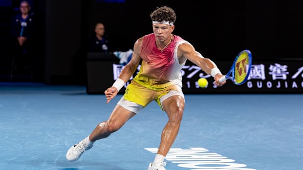 Shelton advanced to the semifinals where he fell to Sinner in straight sets.