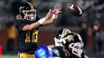 Indiana has plans for 2025 under center that don't involve Colorado football flip target Julian Lewis