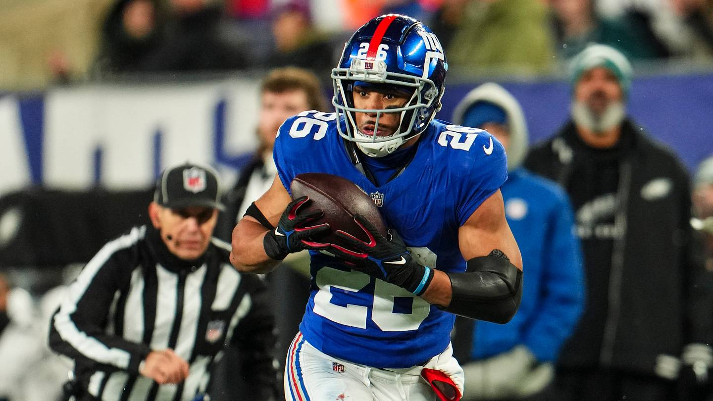 Ranking the Available Free Agent Running Backs in 2024 - Vimarsana News