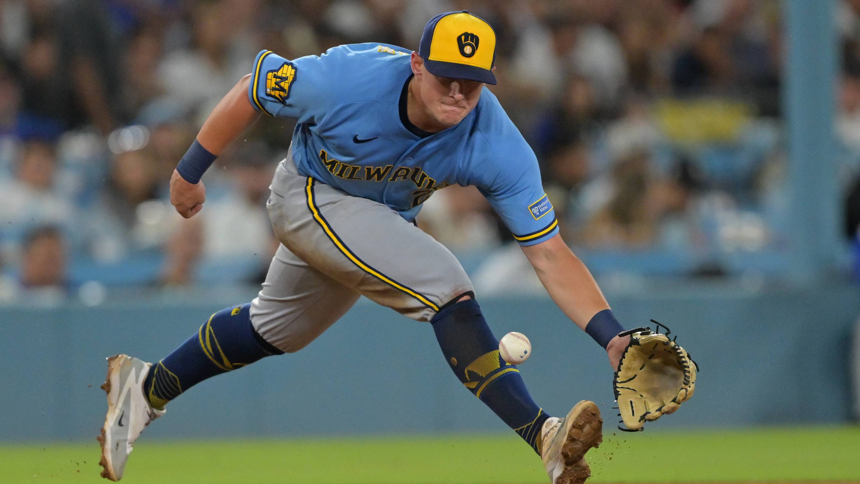 Great News for Andrew Vaughn, Brewers Before NLDS