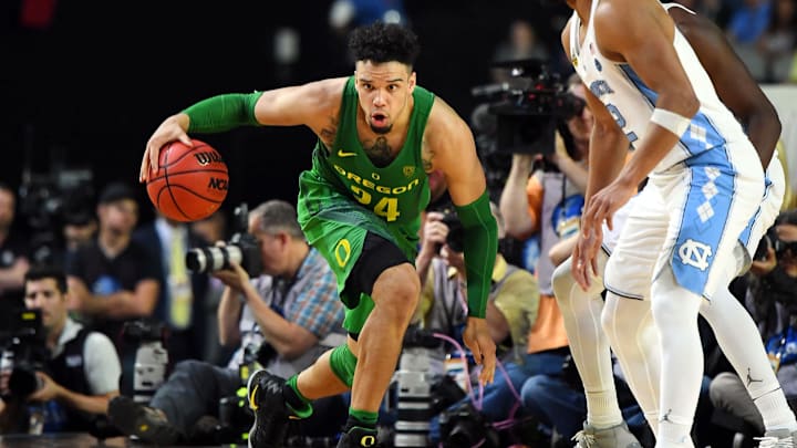 Apr 1, 2017; Glendale, AZ, USA; Oregon Ducks forward Dillon Brooks (24) drives to the basket against UNC Tar Heels guard Joel Berry II (2) in the semifinals of the 2017 NCAA Men's Final Four.