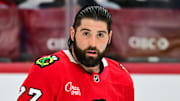 Pat Maroon warms up before a Blackhawks game.