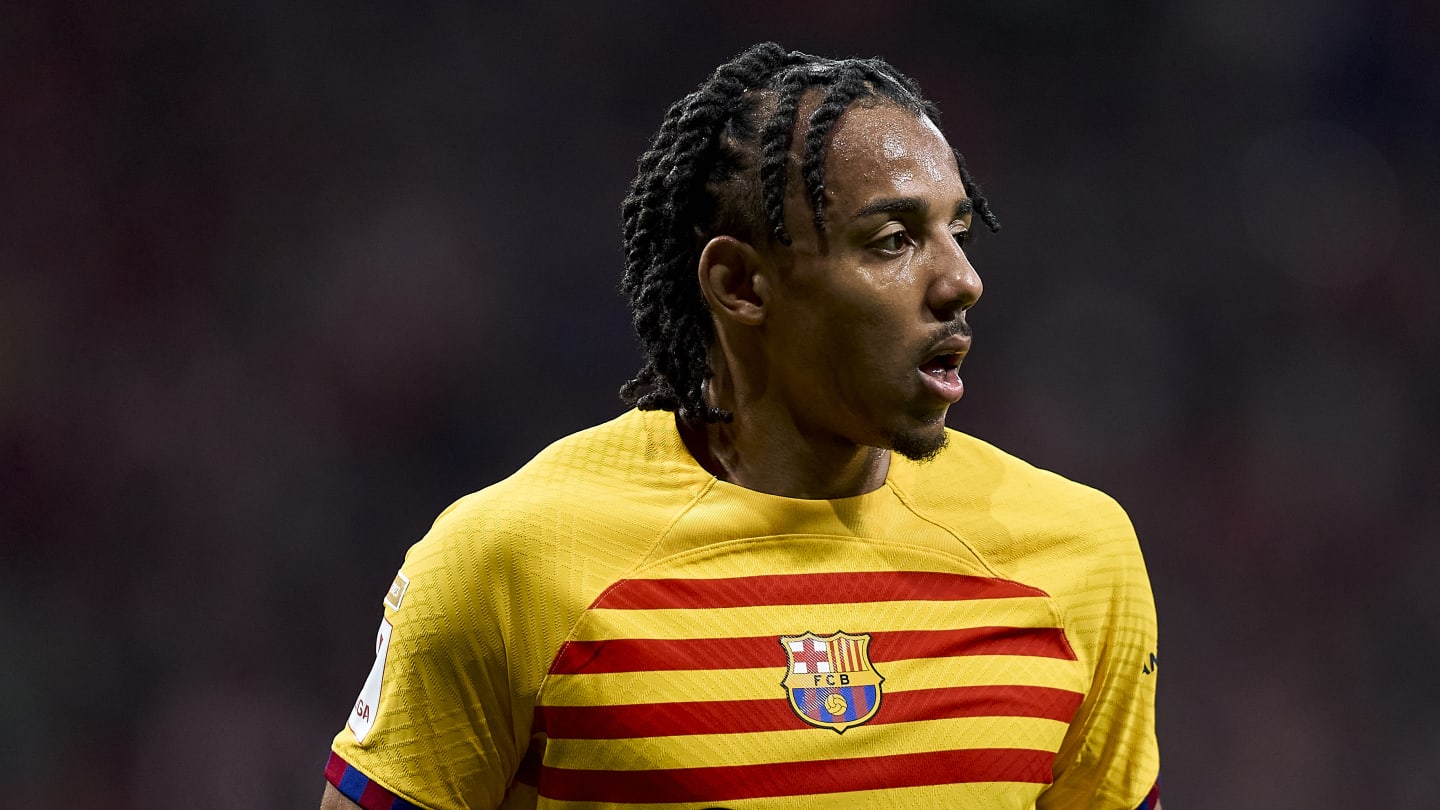 Barcelona keep away from harm blow as defender noticed again in coaching Barcelona keep away from harm blow as defender noticed again in coaching