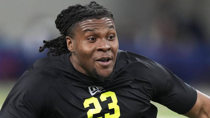 Defensive lineman Tyler Onyedim