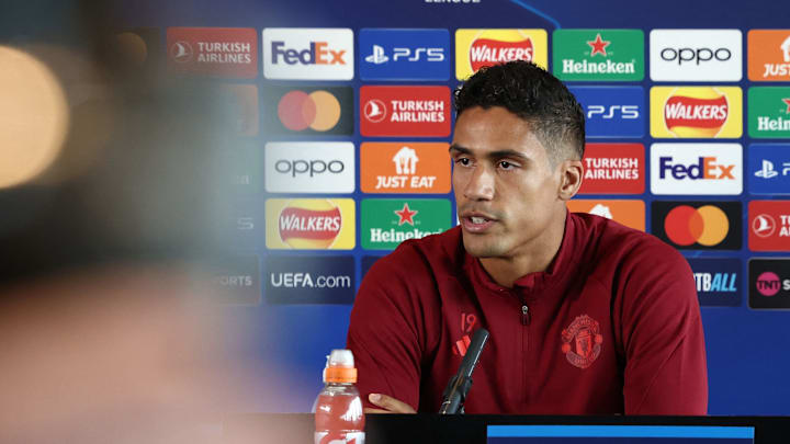 FBL-EUR-C1-MAN UTD-PRESSER