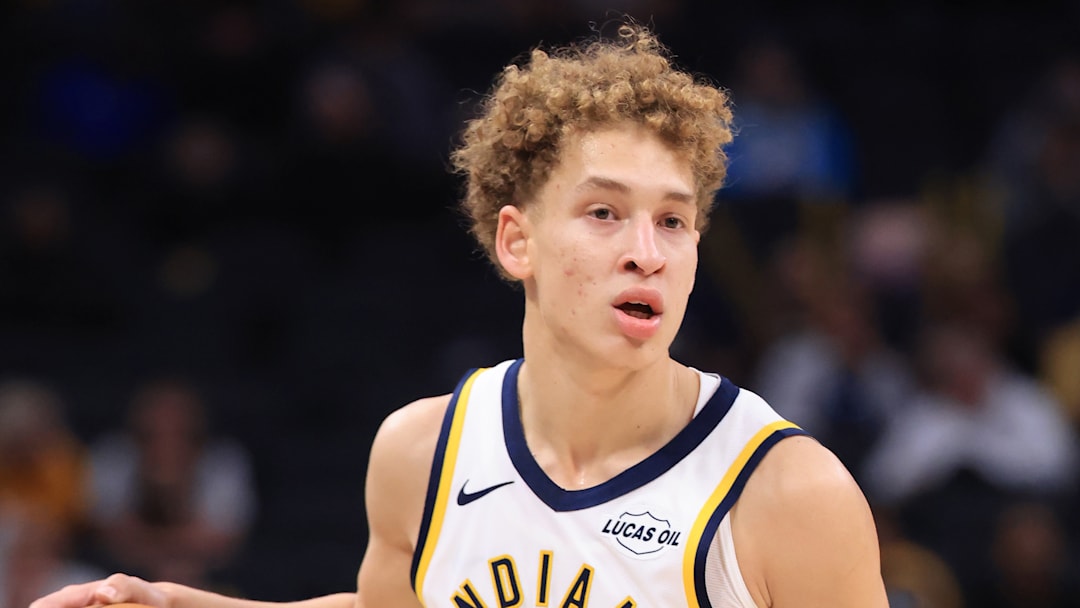 Indiana Pacers guard Taelon Peter (4) during a game against the San Antonio Spurs. Indiana Pacers guard Taelon Peter (4) during a game against the San Antonio Spurs.