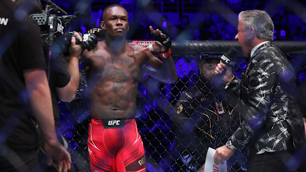 Israel Adesanya Makes Pick for Sean O’Malley vs. Merab Dvalishvili