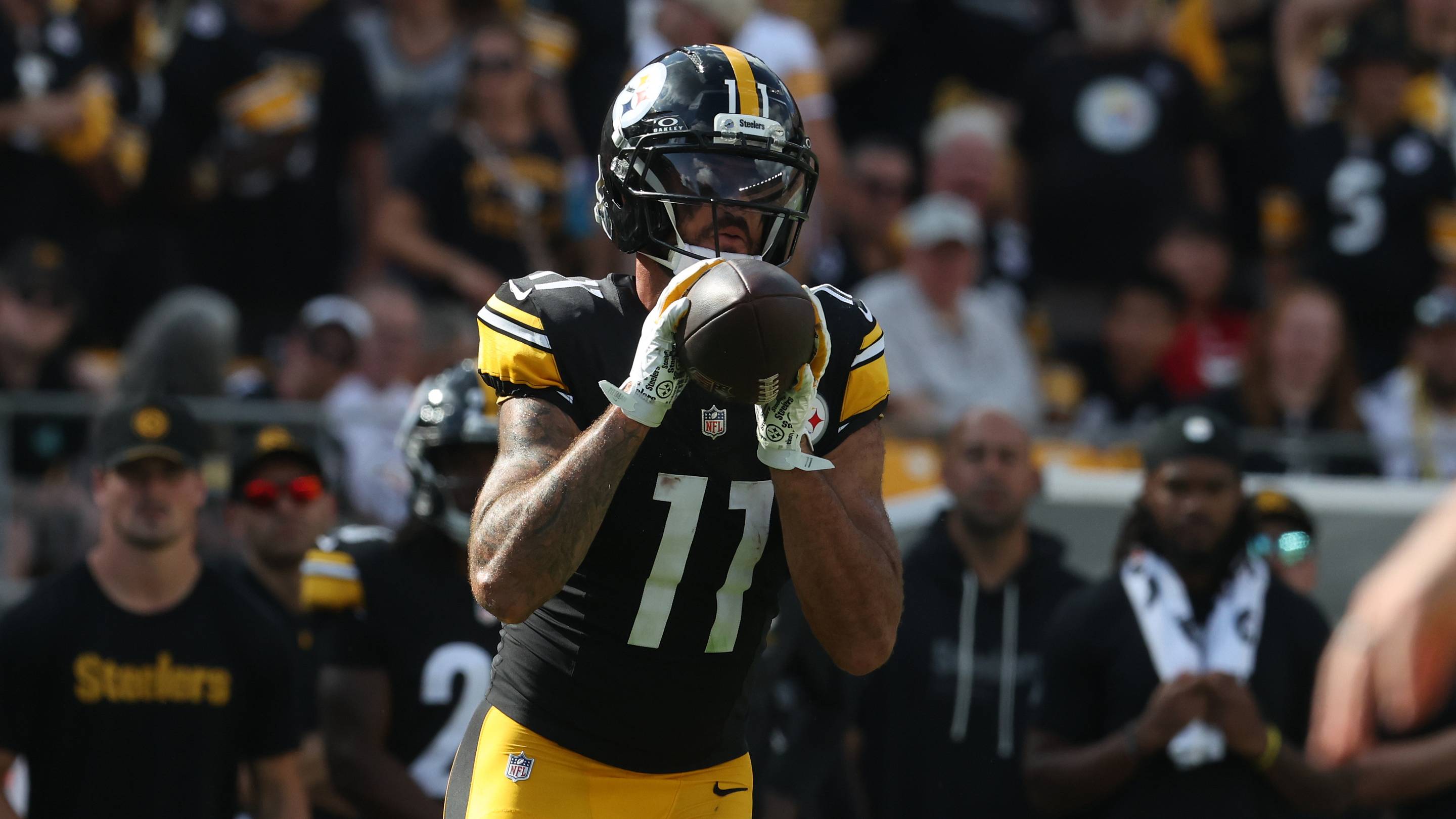 Steelers Could Lose Two Key Players for Patriots Game