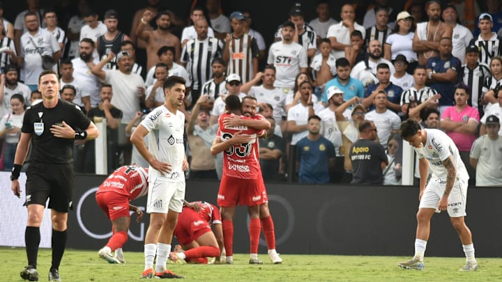 Santos 0 x 2 CR