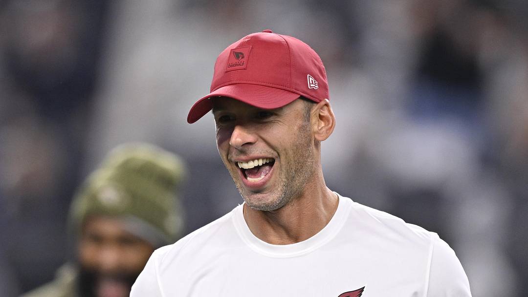 Arizona Cardinals head coach Jonathan Gannon.