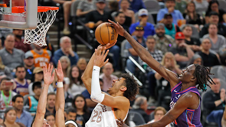 Phoenix Suns v San Antonio Spurs