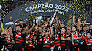 O Flamengo voltou ao topo da tabela do Brasileirão Série A em 2025