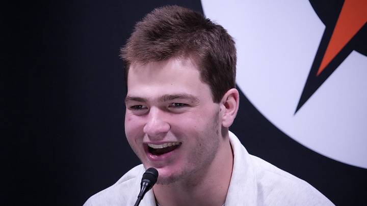 New England Patriots quarterback Drake Maye (10).