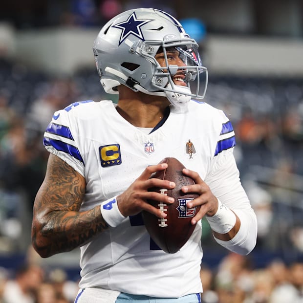 Dallas Cowboys quarterback Dak Prescott warms up before the game against the Philadelphia Eagles.