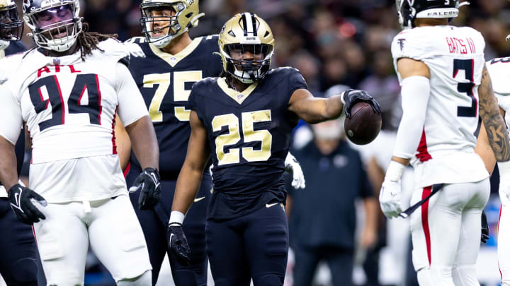 New Orleans Saints running back Kendre Miller (25)