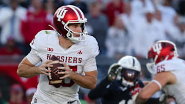 Indiana Hoosiers QB Fernando Mendoza