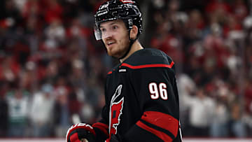 Jack Roslovic remains unsigned entering second week of preseason
