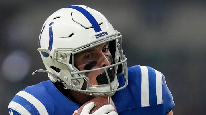 Indianapolis Colts wide receiver Alec Pierce makes a catch